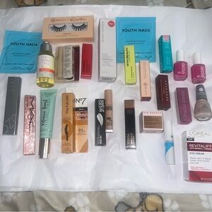 Assorted Women’s Makeup Collection - Multiple Brands - Budle deal